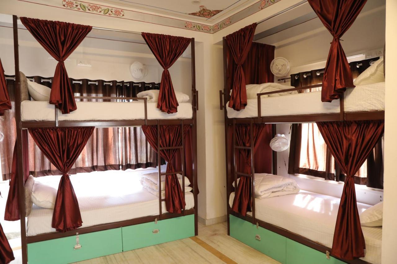Hostel Funky Bunky Udaipur Esterno foto