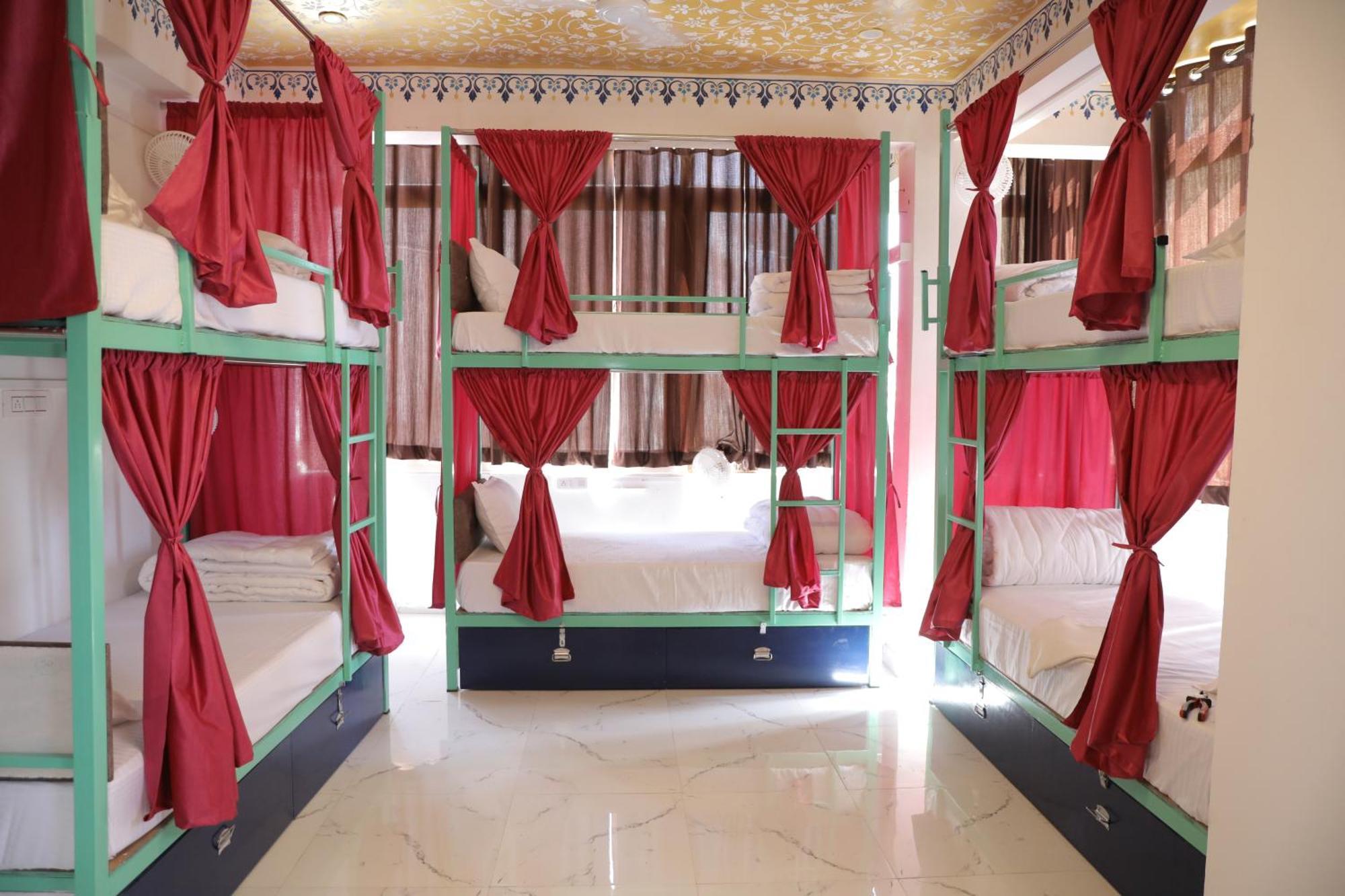 Hostel Funky Bunky Udaipur Esterno foto