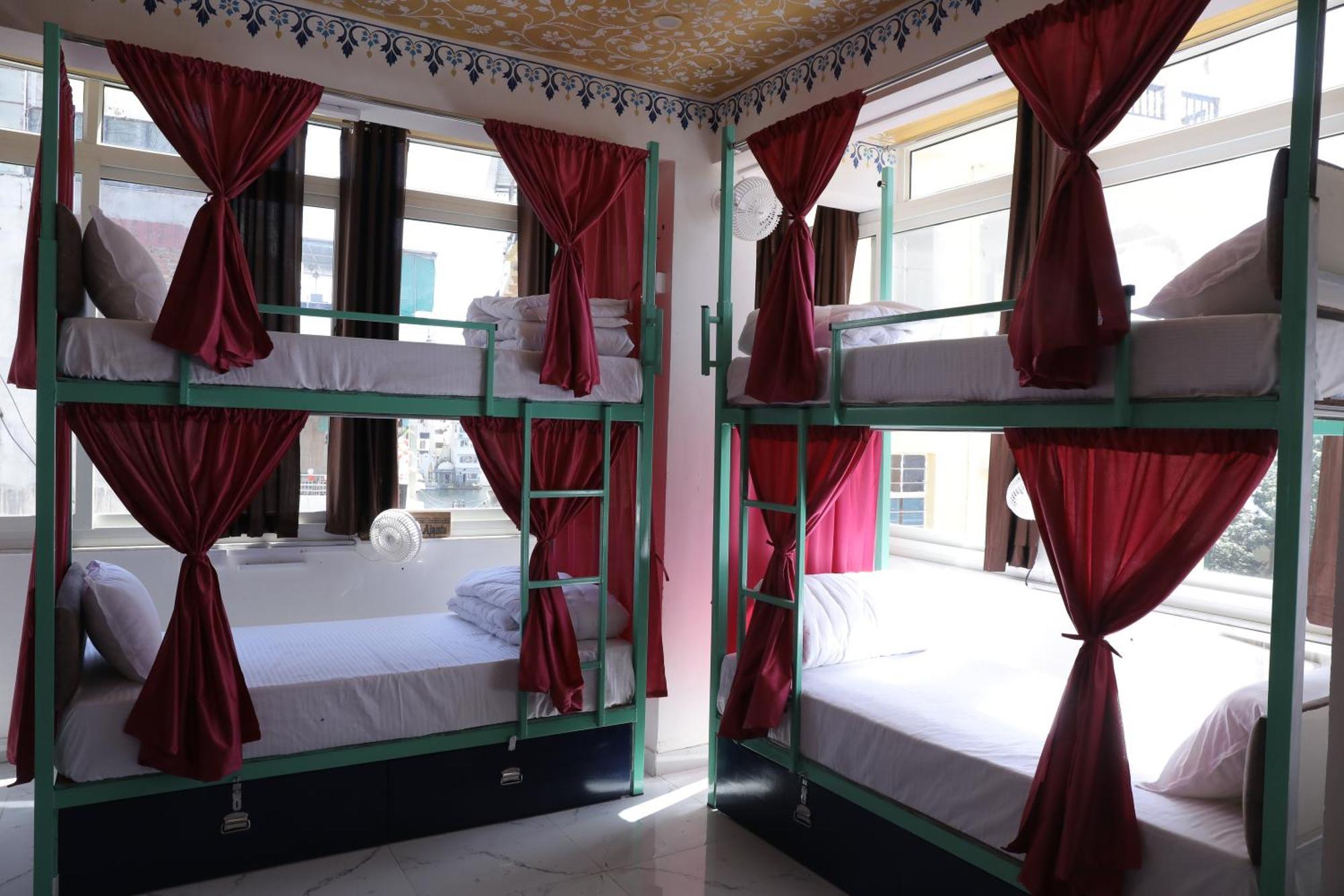 Hostel Funky Bunky Udaipur Esterno foto