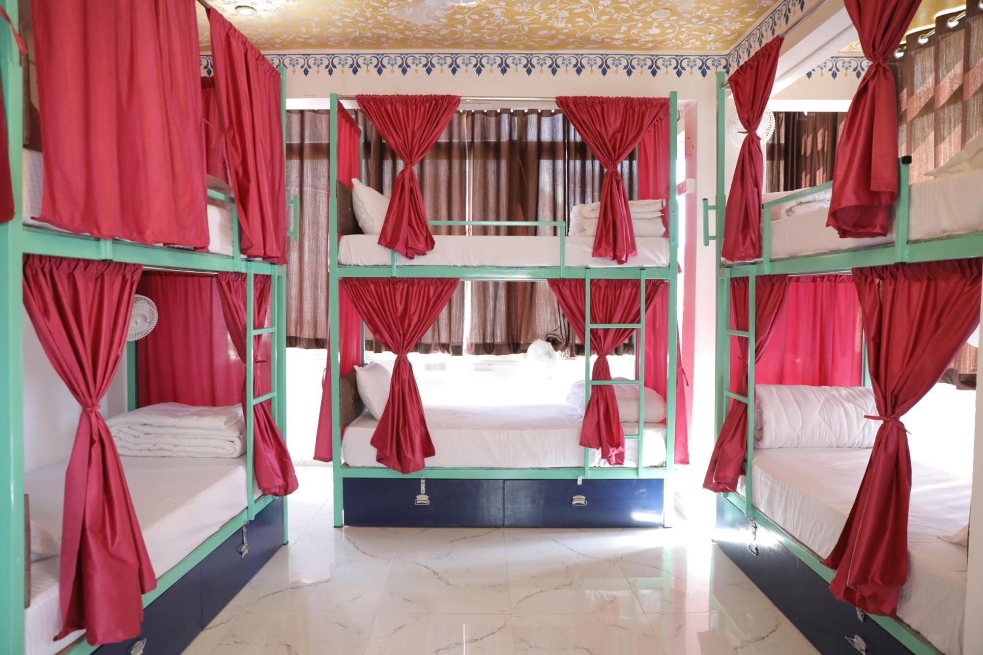Hostel Funky Bunky Udaipur Esterno foto