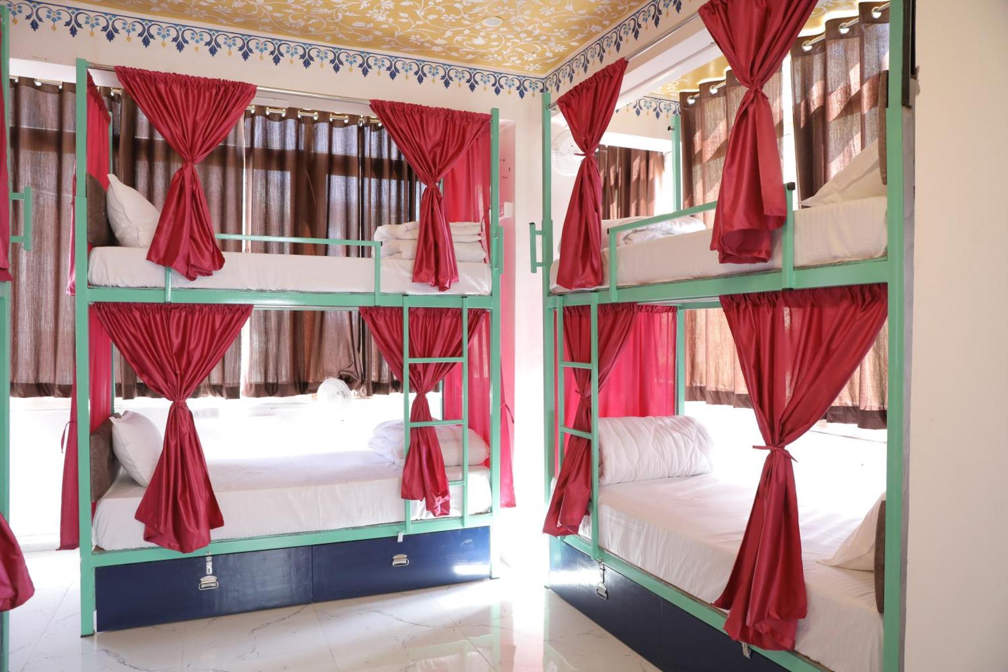 Hostel Funky Bunky Udaipur Esterno foto
