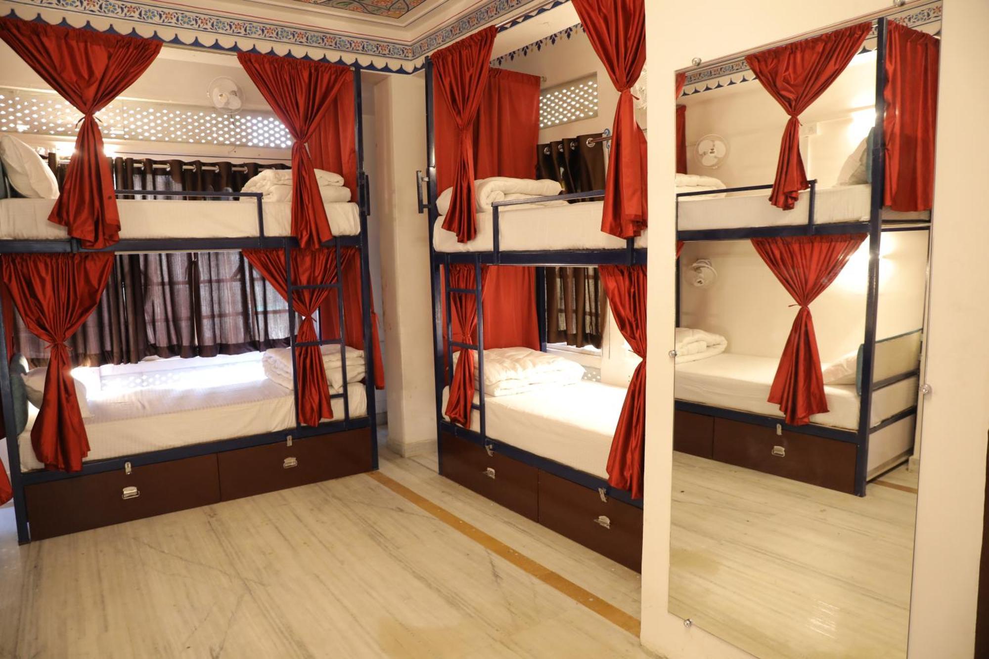 Hostel Funky Bunky Udaipur Esterno foto