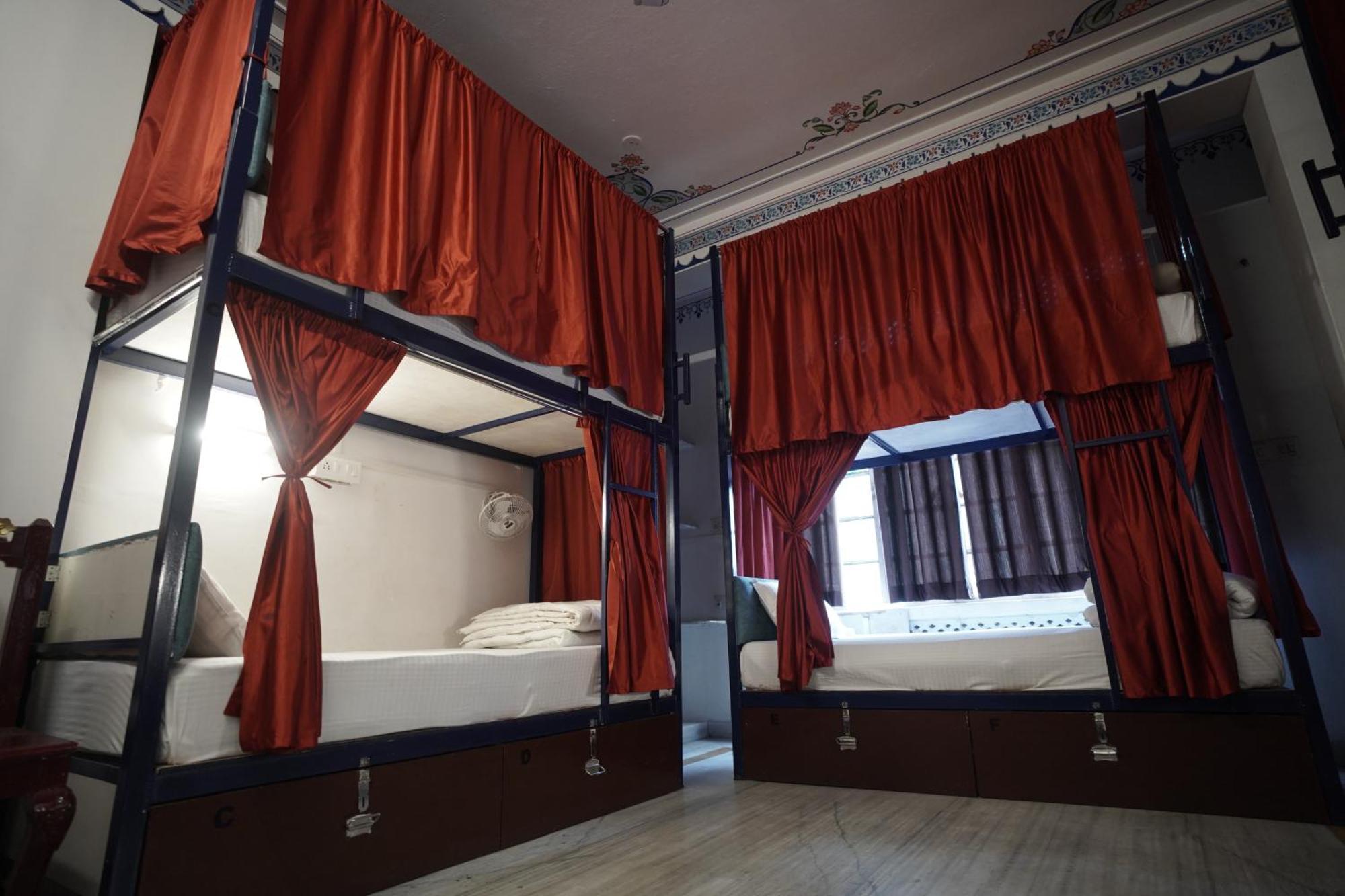 Hostel Funky Bunky Udaipur Esterno foto