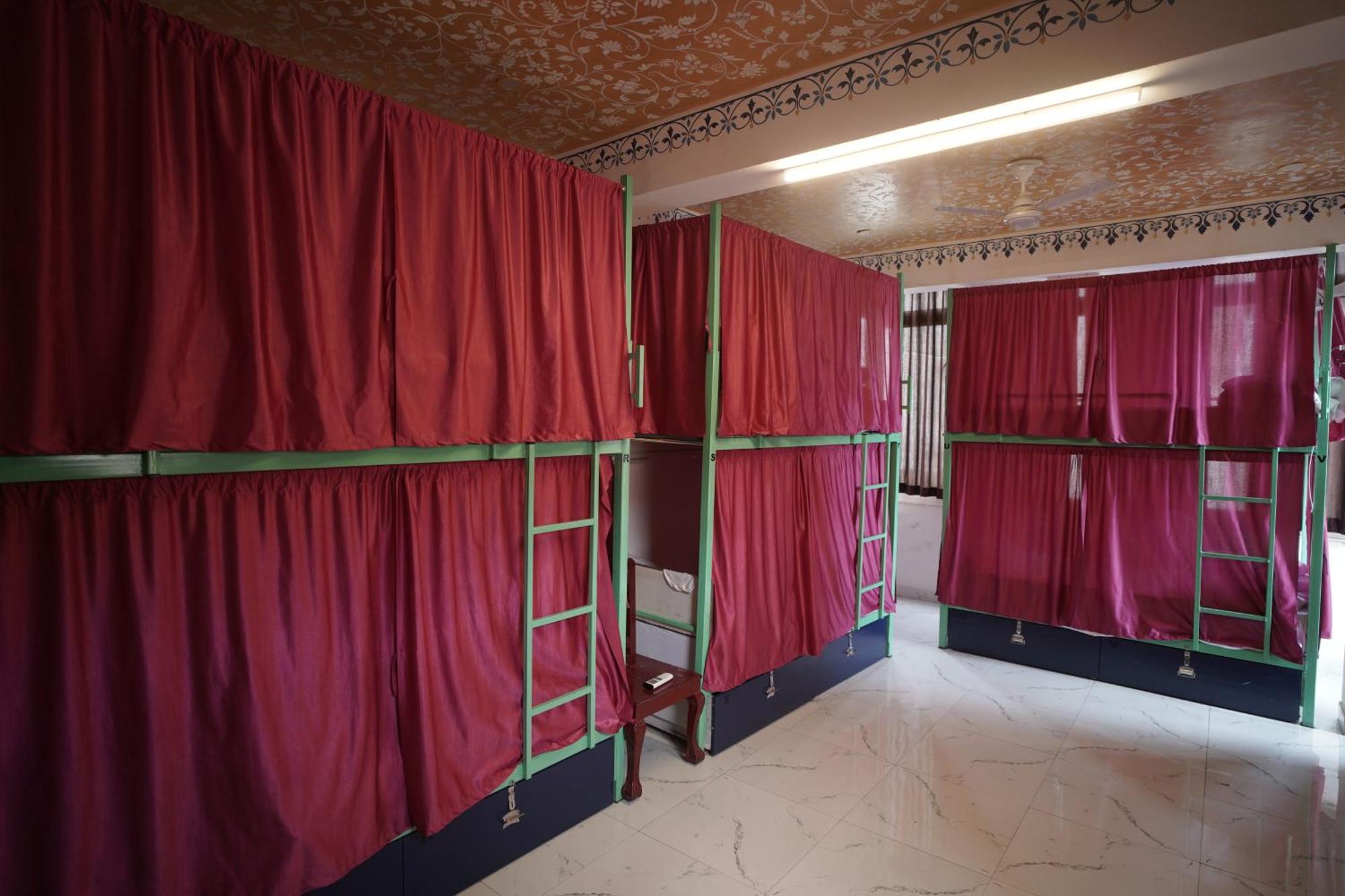 Hostel Funky Bunky Udaipur Esterno foto
