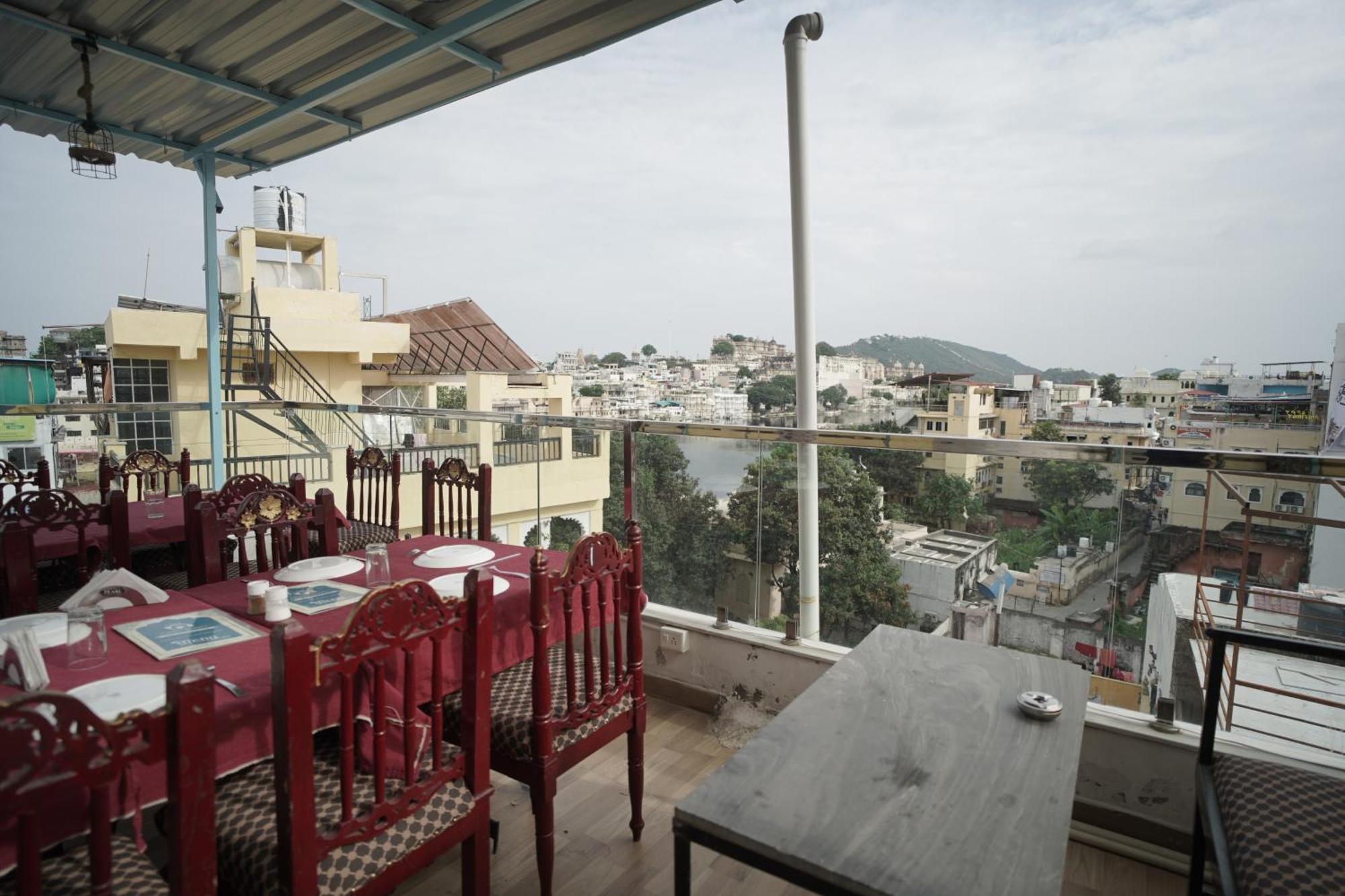 Hostel Funky Bunky Udaipur Esterno foto