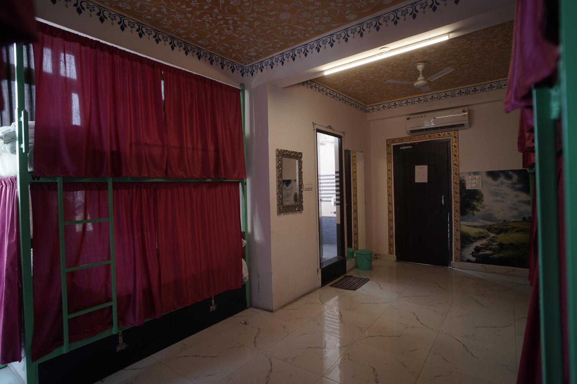 Hostel Funky Bunky Udaipur Esterno foto