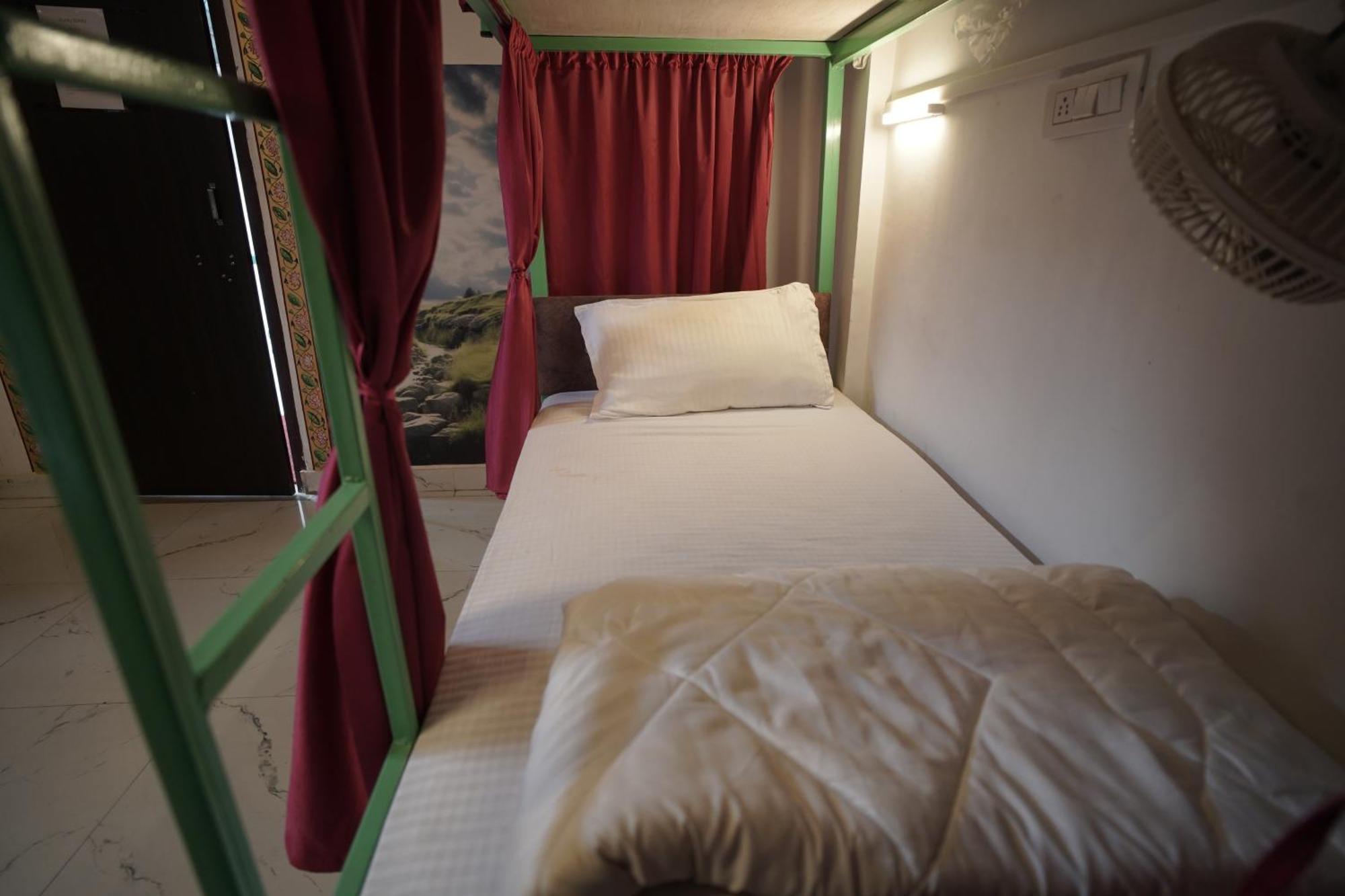 Hostel Funky Bunky Udaipur Esterno foto